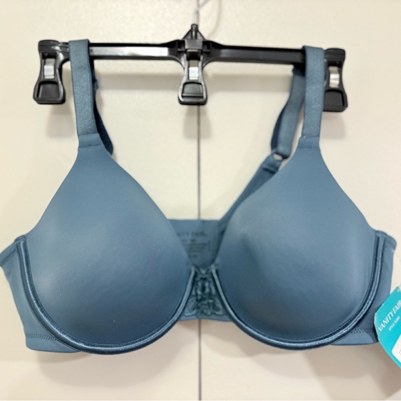 Vanity Fair Other - Vanity Fair Blue Full Coverage Bra with Molded Cups